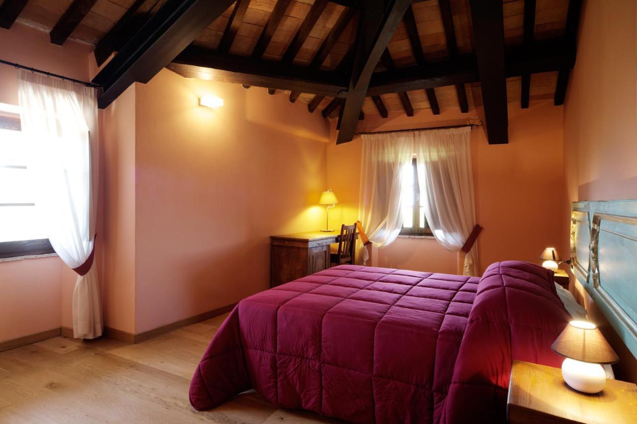 Castello Di Baccaresca Bauernhof *