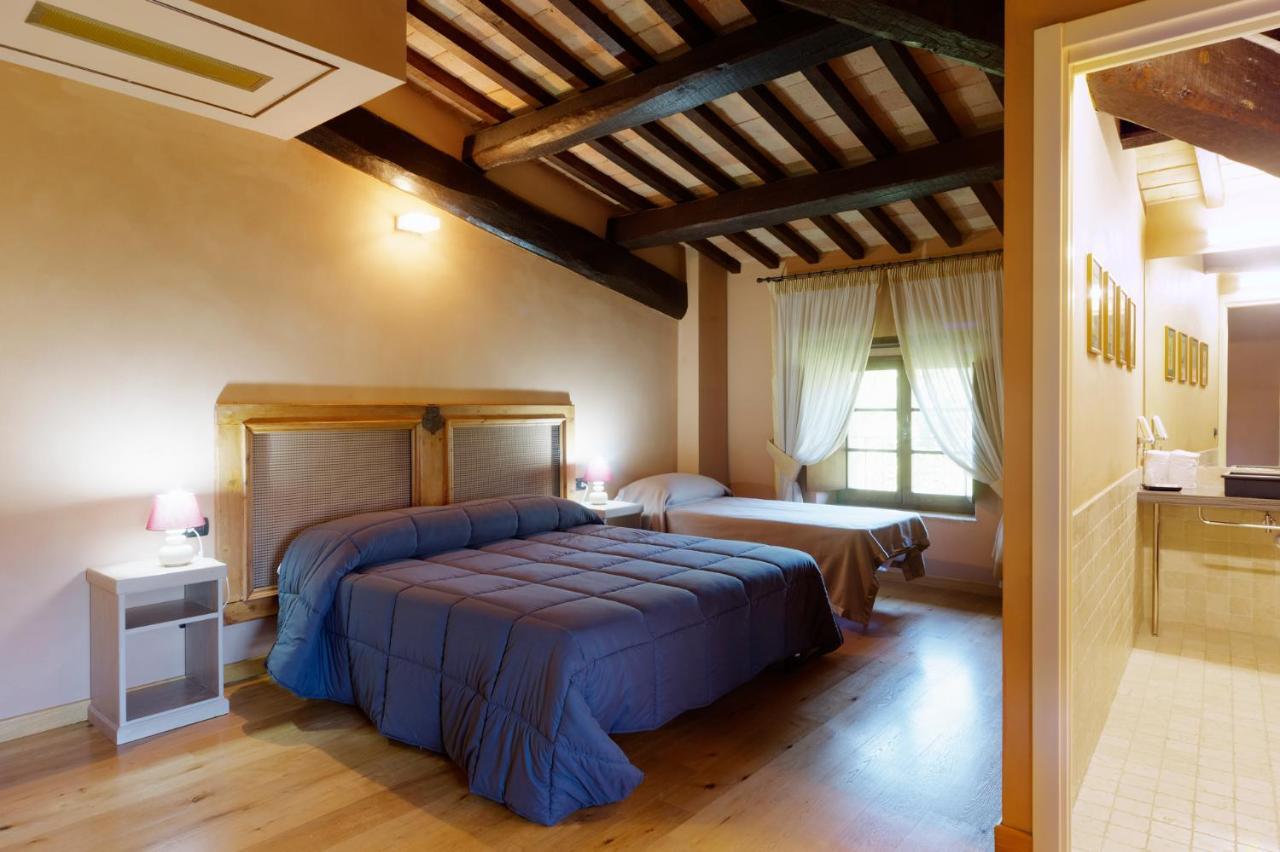 Castello Di Baccaresca Vakantieboerderij Branca