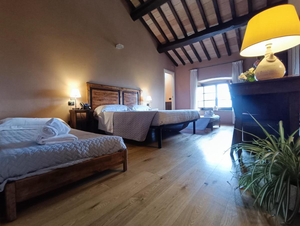 Vakantieboerderij Castello Di Baccaresca Branca