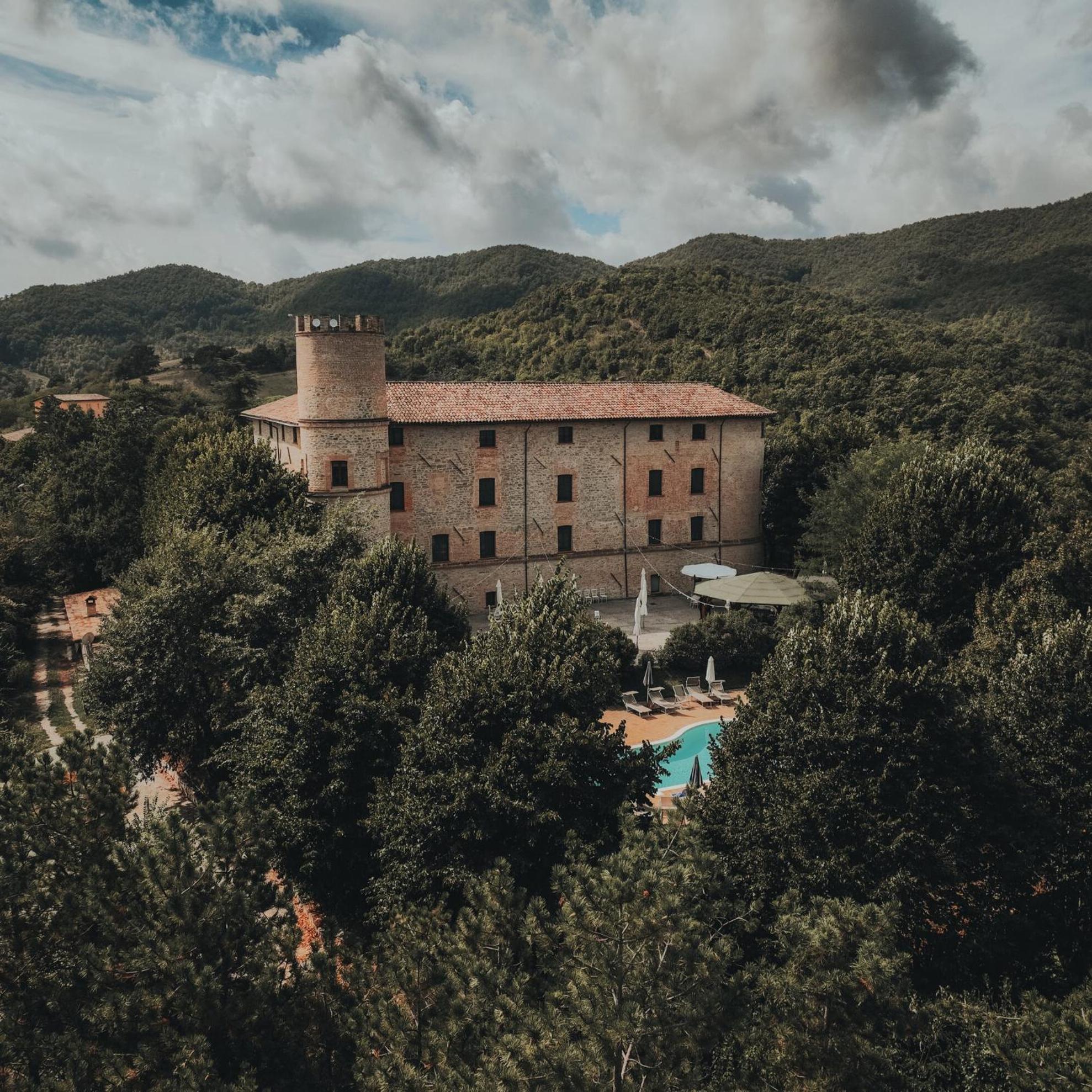 Vakantieboerderij Castello Di Baccaresca Branca